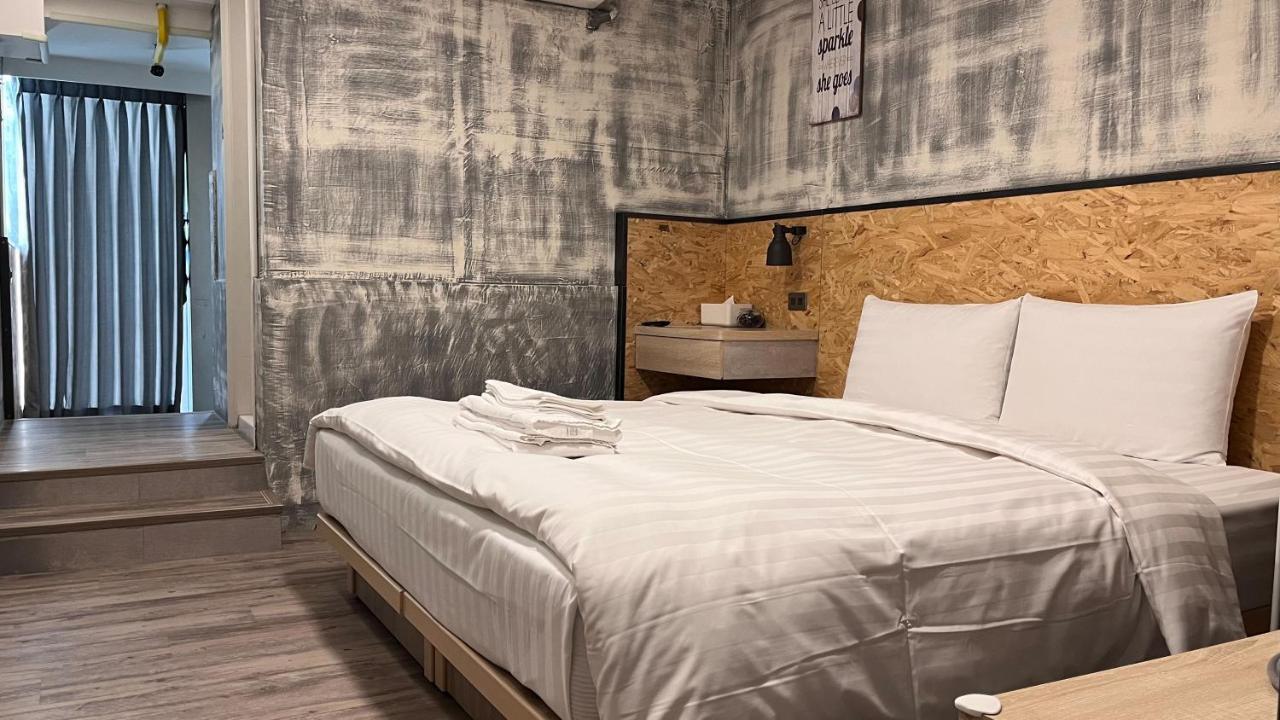 Tainanwow Hotel ภายนอก รูปภาพ